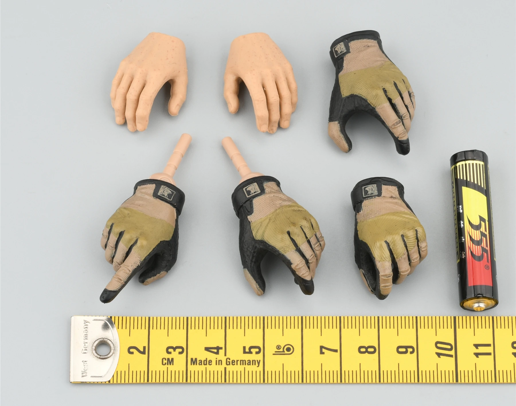 Easy&Simple 1/6 Scale ES 26063 Soldier Glove Hand Shape Model for 12'' Special Forces