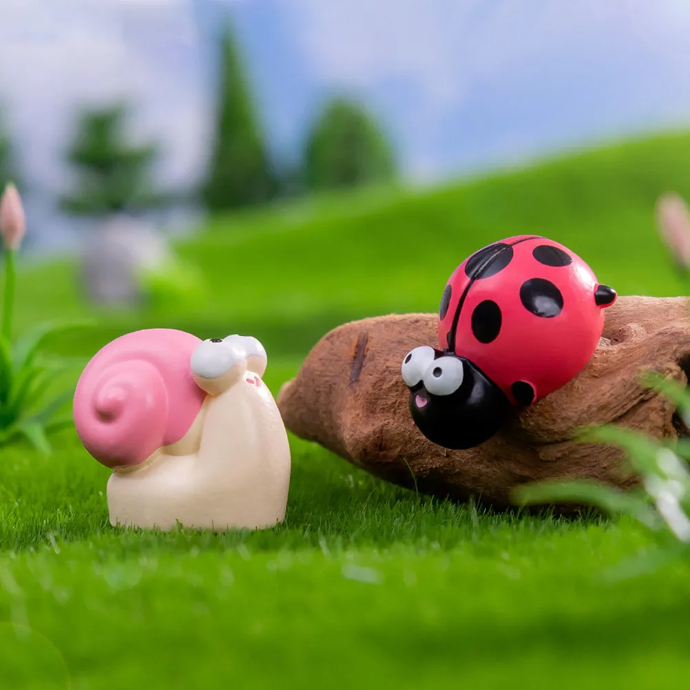 1Set Moss Landscape Animal Decor Resin Miniature Cartoon Garden Statue Compact Animal Ornament for Home Desk Garden