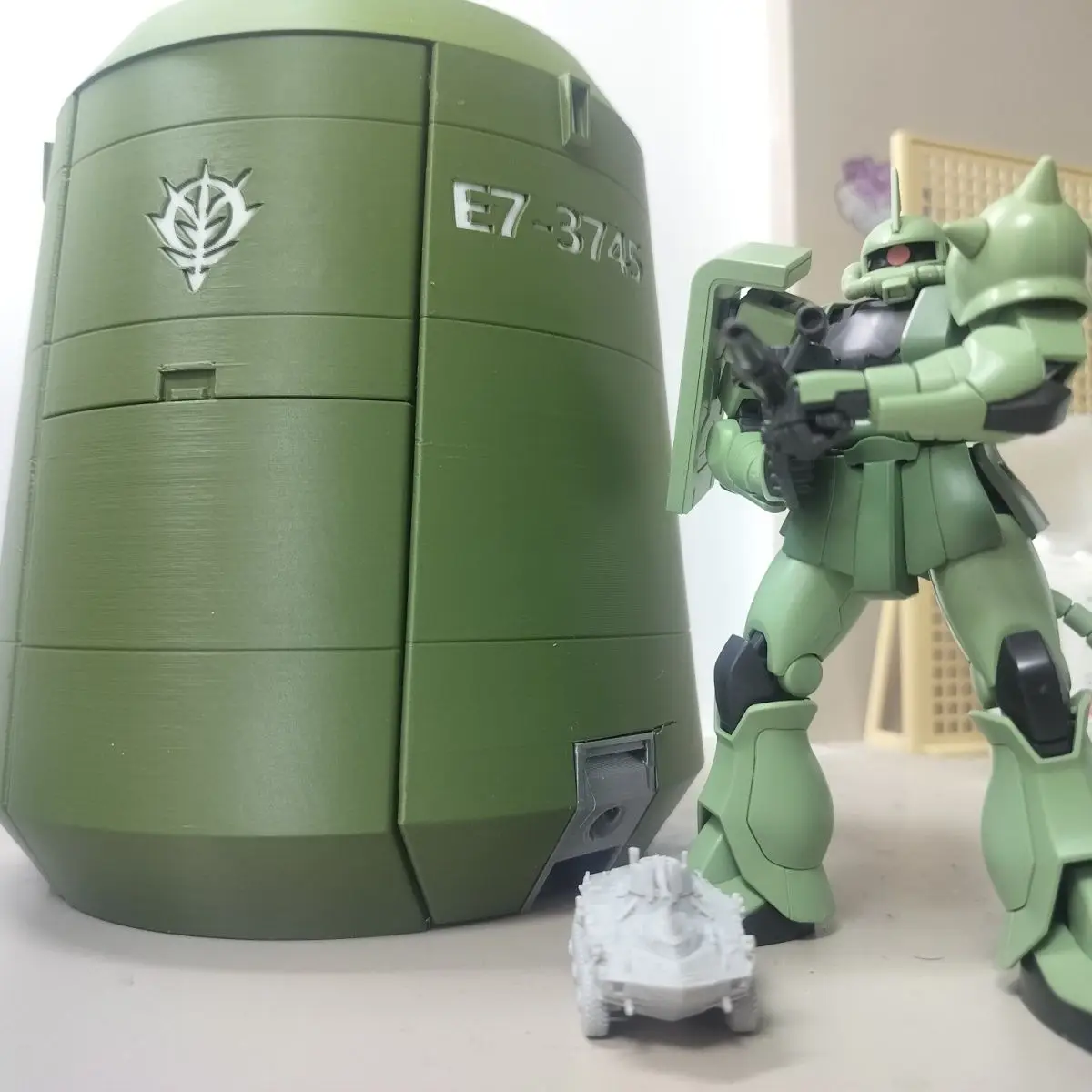 thha オブジェ ザー pod　新品未使用品 Zeon Airdrop Supply Pod Diorama Model, 1/144 Scale. New 3D Printed