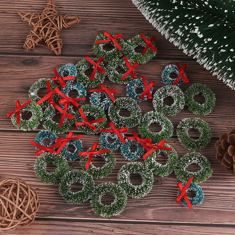 10pcs Mini Christmas Wreaths Miniature Garden Home Decoration Dollhouse Decor