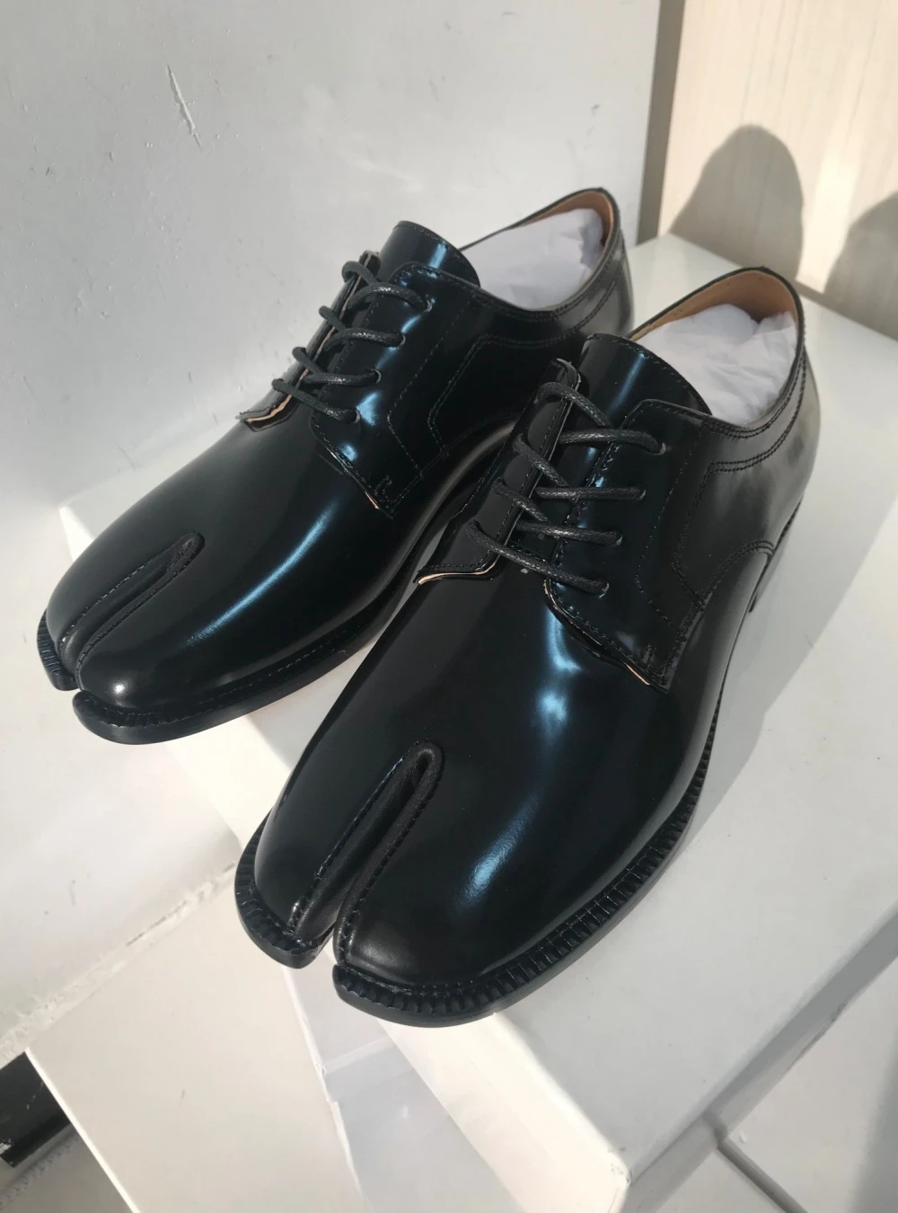 

Automne - hiver 2024 euro - américain nouvelle semelle épaisse talon Split - Toe chaussures en cuir véritable Split - Toe sabot