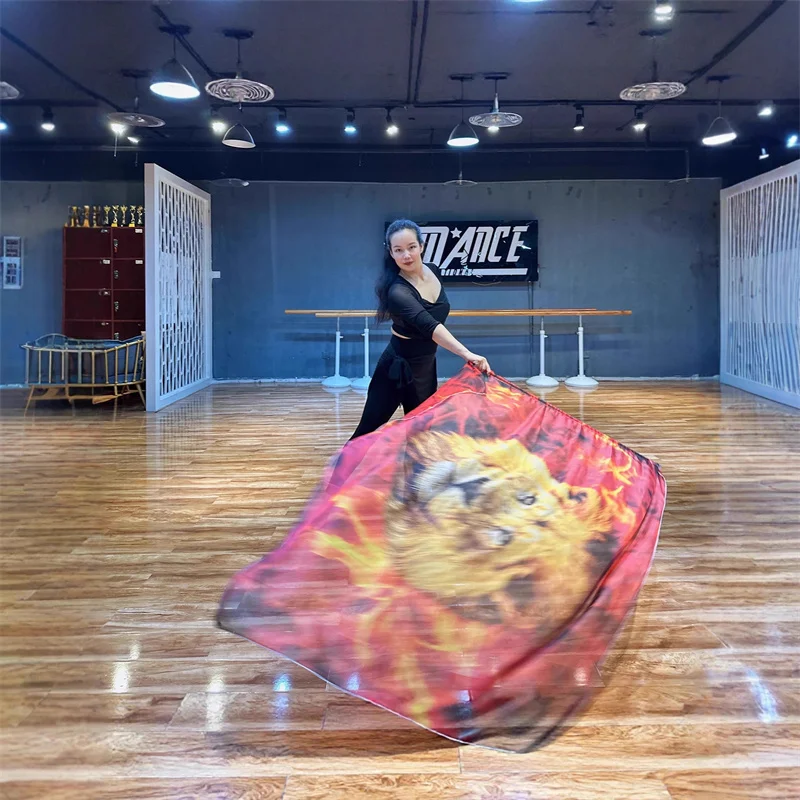 Bandeiras vermelhas de adoração para igreja, conjunto de 2 hastes flexíveis, bandeiras de chiffon para dança de elogio, hastes flexíveis, bandeiras de dança cristiana david leão adulto