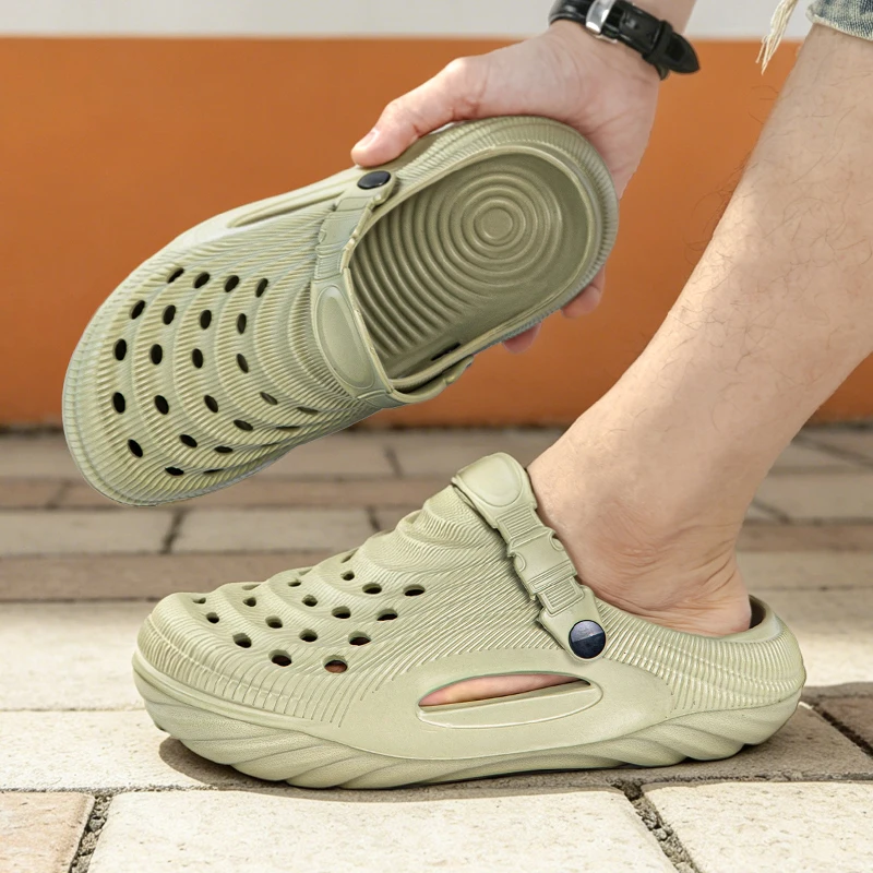 New Summer Style Non-Slip Corrugated Shock-Absorbing Thick-Soled Sandals for Men and Women, Suitable for Home, Beach, and Outdoor Use