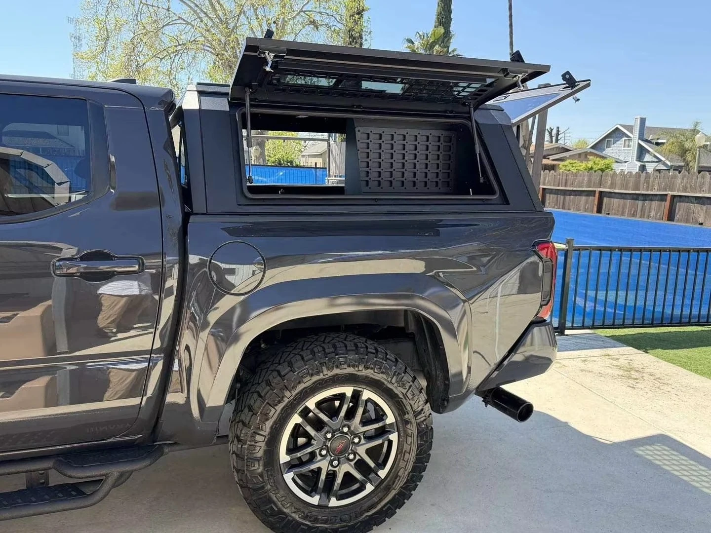 

Off-Road Aluminum Truck Topper Camper Shell Hardtop for Tacoma 5FT 6FT