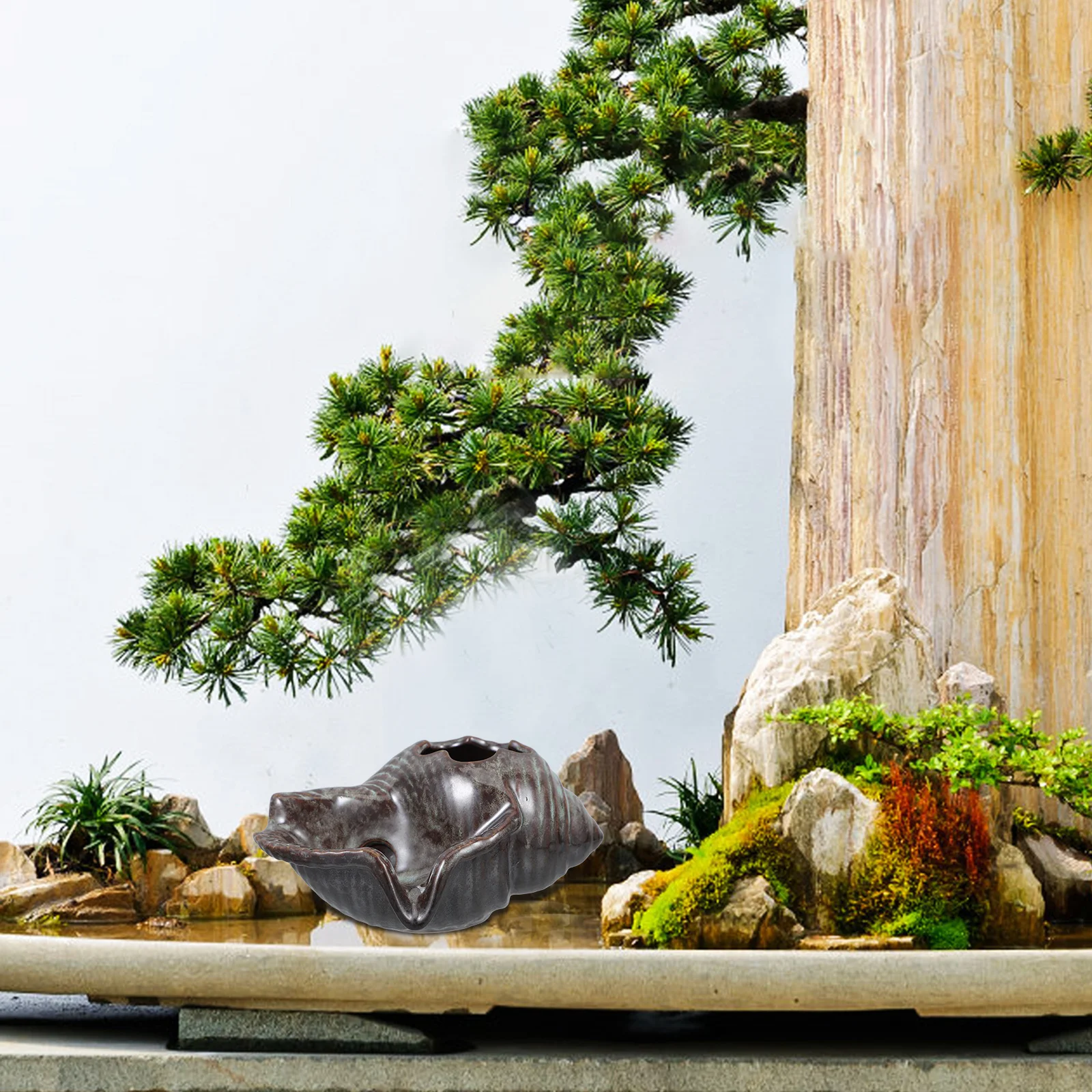 

Conch Shaped Ceramic Water Spitter Fountain for Garden Pond Fish Tank Outdoor Decor V-Shaped Outlet Feature Hydroponic Planting