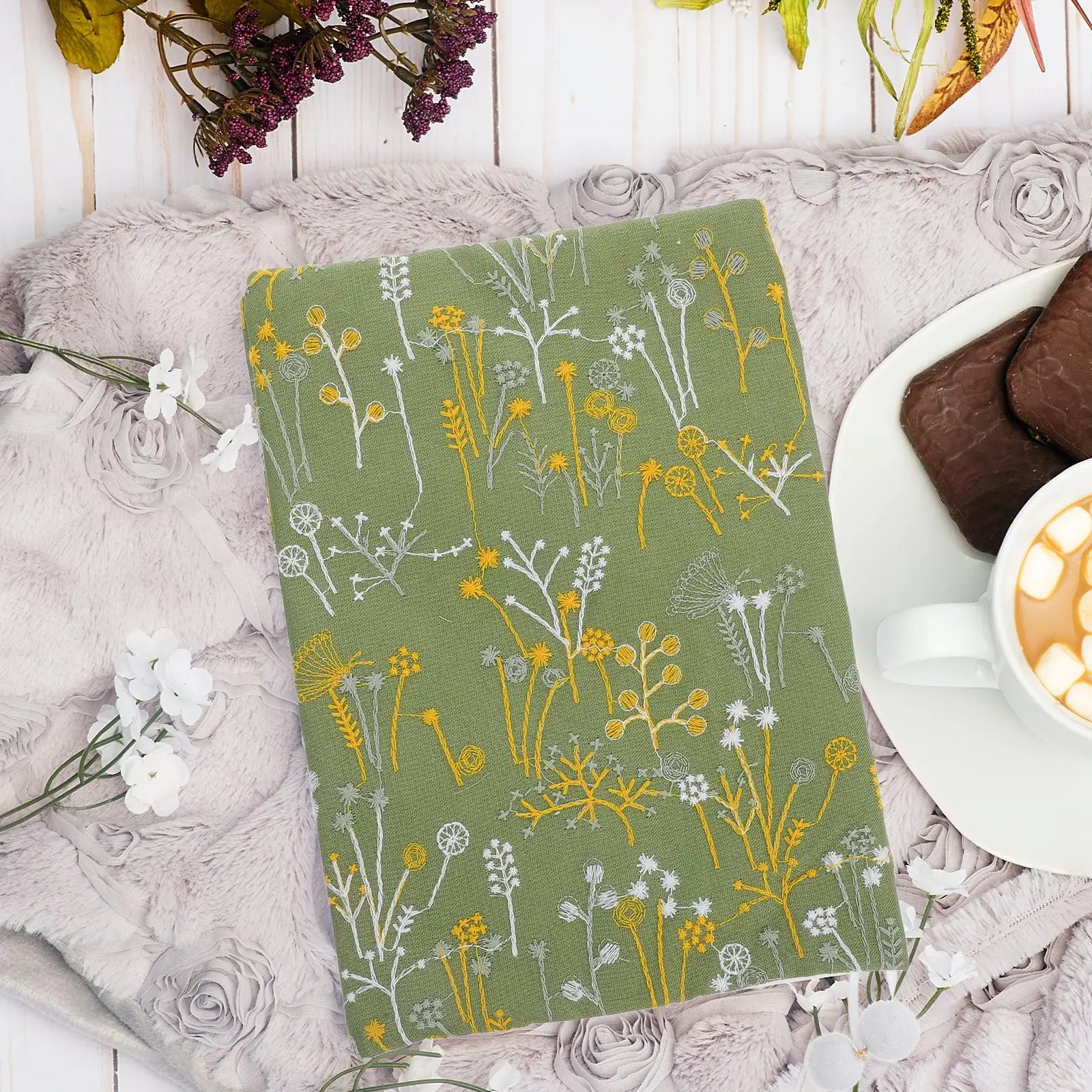 1Pcs Washable Book Cover Protector Cloth Hardcover Foldable Notebooks Decorative Protectors AntiWear Fabric For