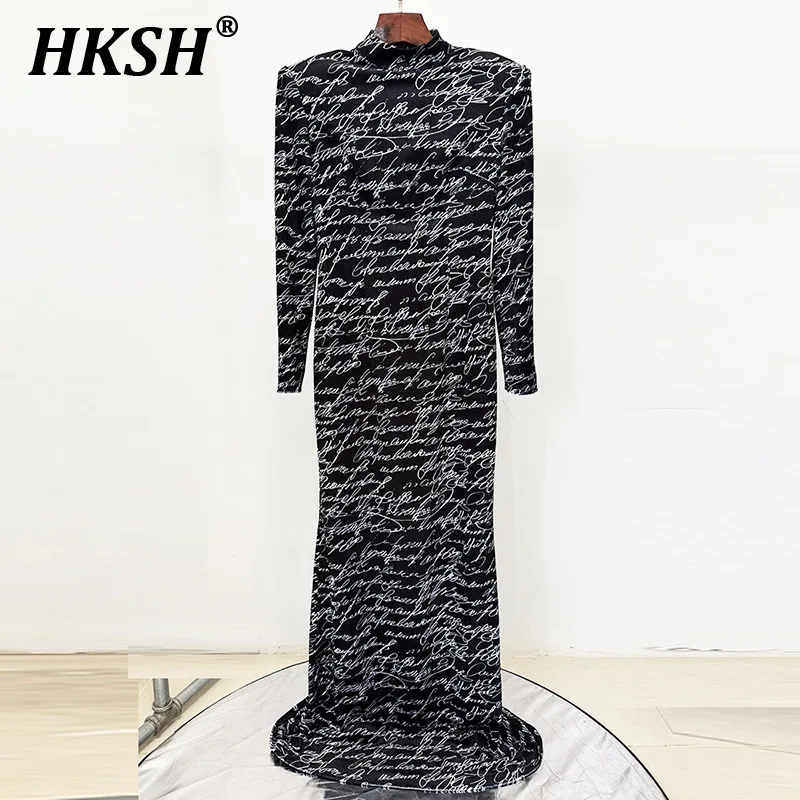 HKSH 2025 Spring Autumn Women's Tide Punk Star Fashion English Letter Printed Gold Velvet Dress Elegant Zipper Long Skirt HK3721