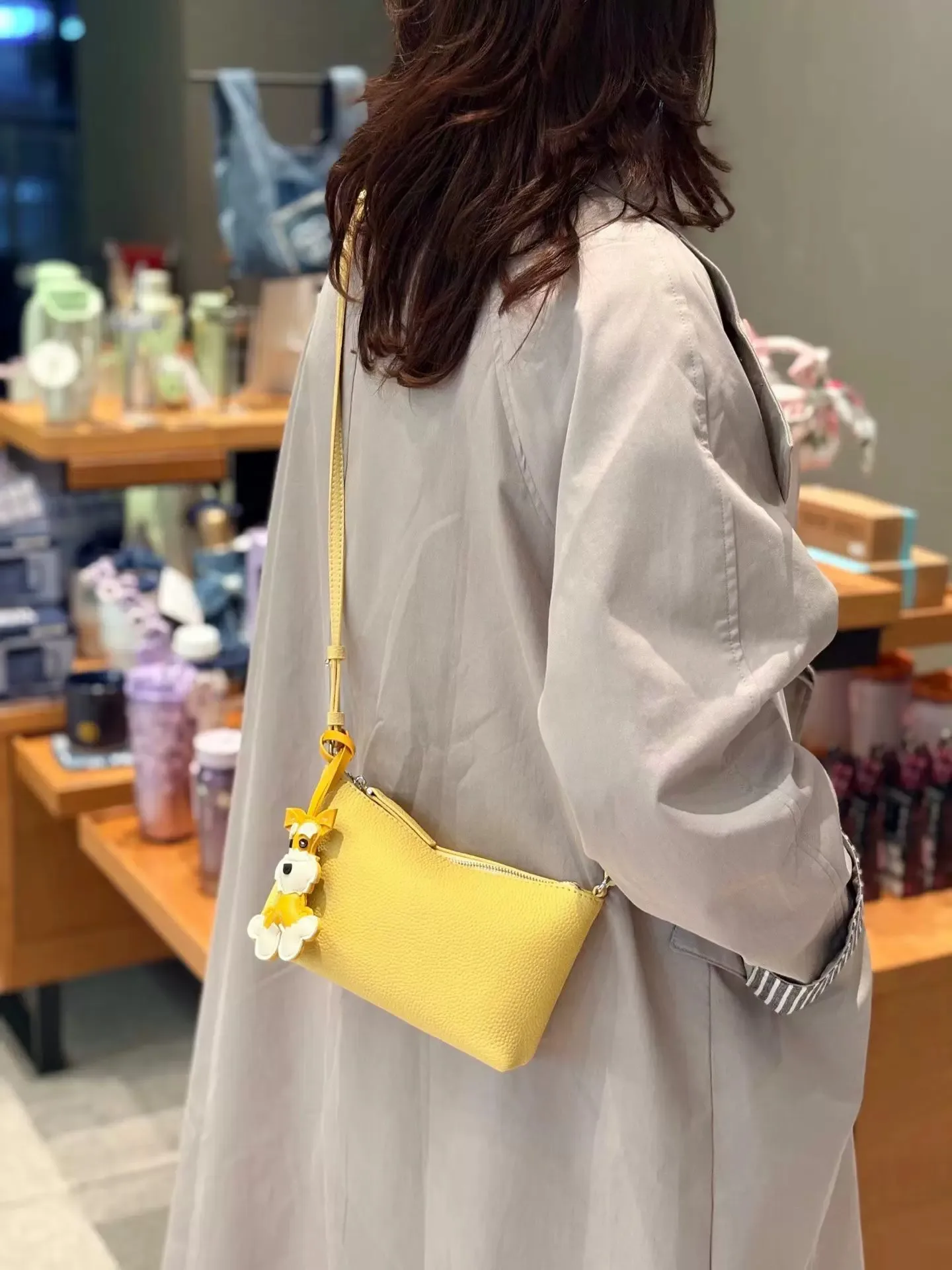 

2026 New Genuine Leather Soft Leather Commuter Small Square Bag, High-End Shoulder Bag, Underarm Bag, Crossbody Bag
