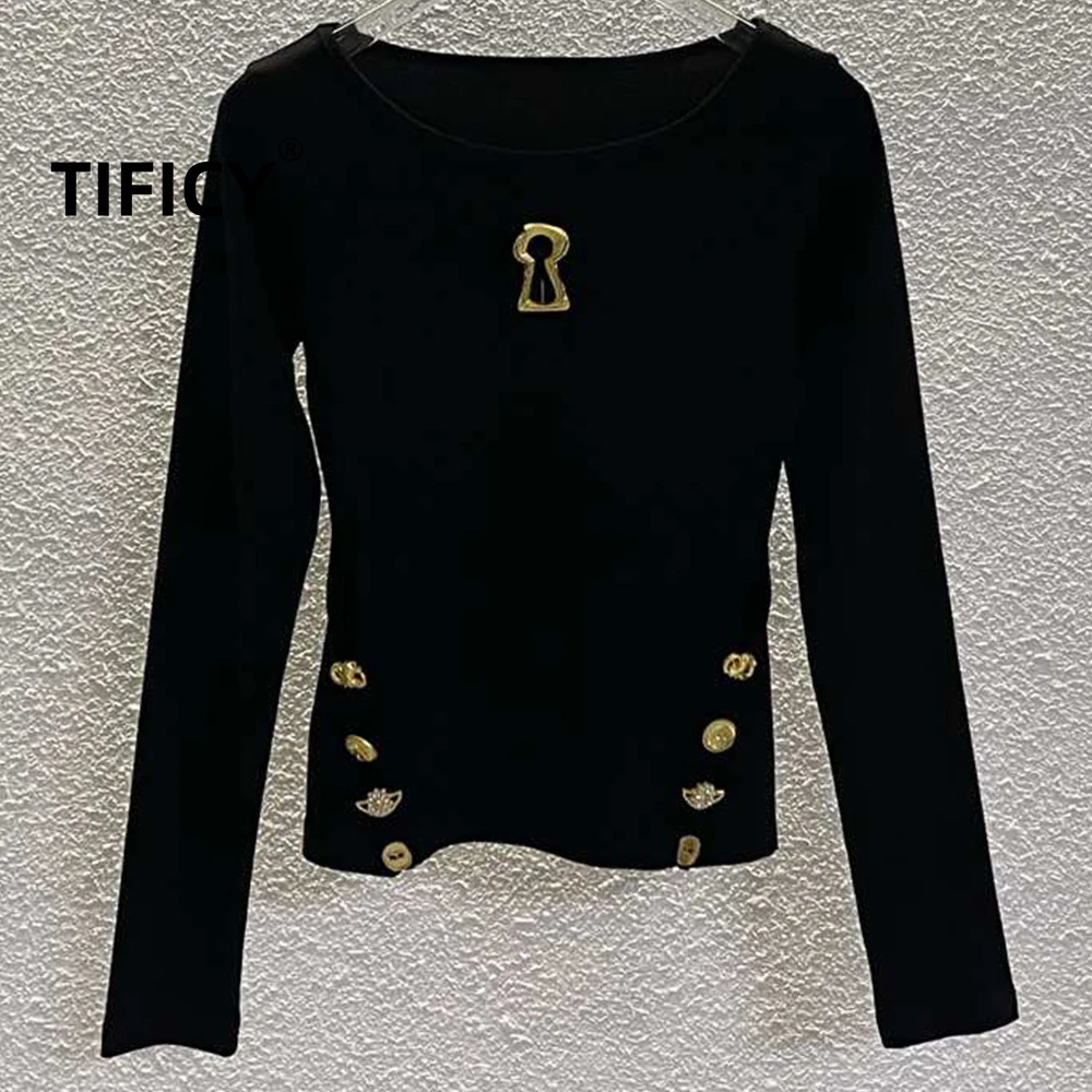 

Футболки High Street Tees: женские топы на пуговицах из слегка эластичной, мягкой, дышащей ткани, с асимметричной застежкой на пуговицах.