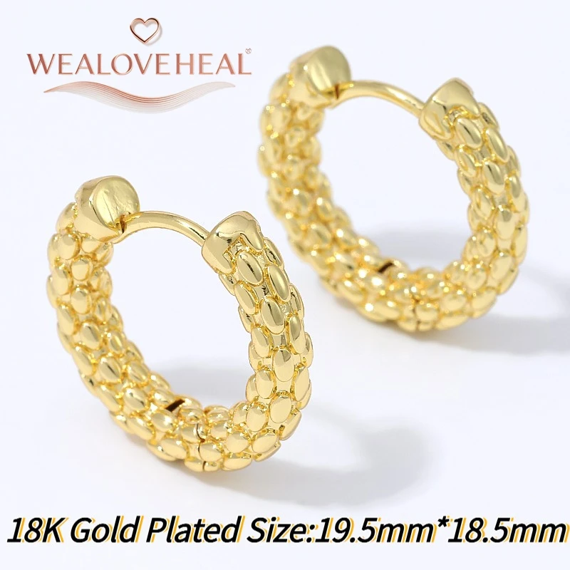 1 Paar 18K vergoldete Messing-Möbius-Twist-Huggie-Creolen für Damen, geometrische kleine Ohrringe für den Alltag, Party oder als Geschenk – Detail 26