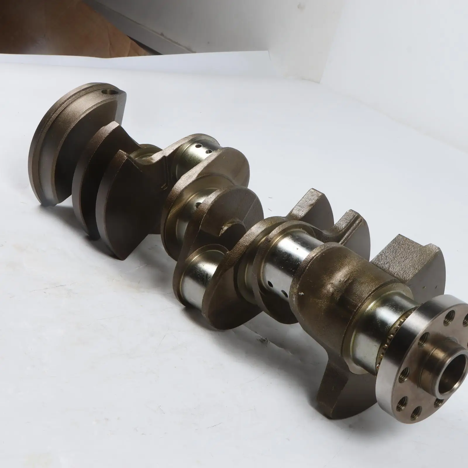 1pc Engine Crankshaft For BMW X5 M E70 F85 X6 M E71 F86 S63B44 S63 4.4 11212212307 11212166417 Auto Parts