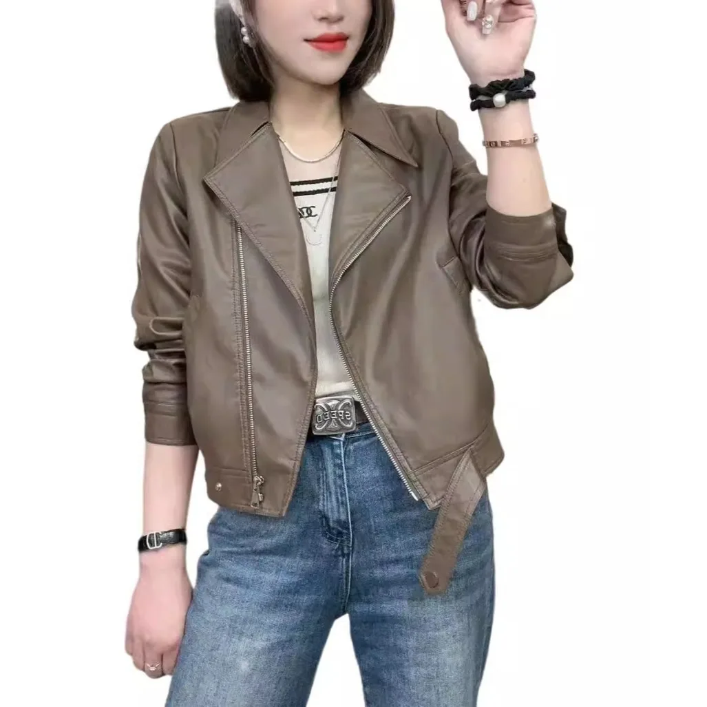 เสื้อแจ็คเก็ตหนังเทียมทรงหลวมสำหรับผู้หญิง สไตล์ลำลอง ปกสูท ซิปหน้า ผ้าหนัง PU แขนยาว ทรงหลวม ใส่สบาย เหมาะสำหรับฤดูใบไม้ร่วง