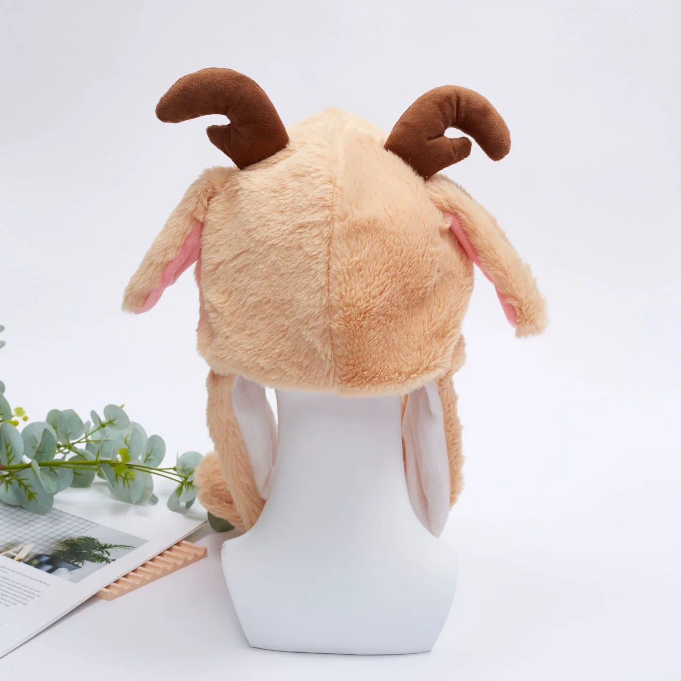The Ultimate Christmas Atmosphere! Santa Claus/Elk-Shaped Plush Hat, Soft and Cute Design, Thickened for Warmth + Moving Ears, Fun Interactive Hat for Parties/Christmas Holiday Parties