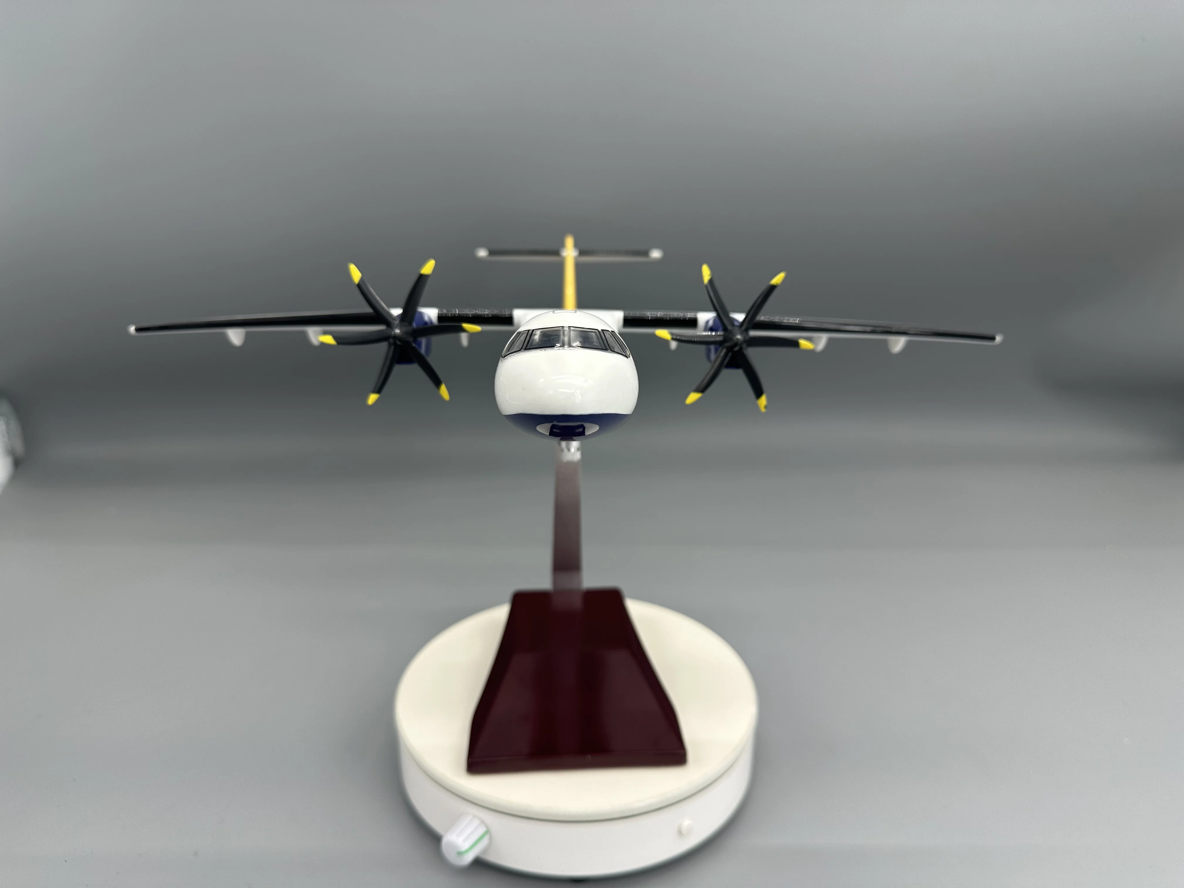 32cm Drukair Airways ATR42-600 Resin Aircraft Models 1/70 Scale Plane Diecast Display With Propeller Bracket Adults Hobby Toy