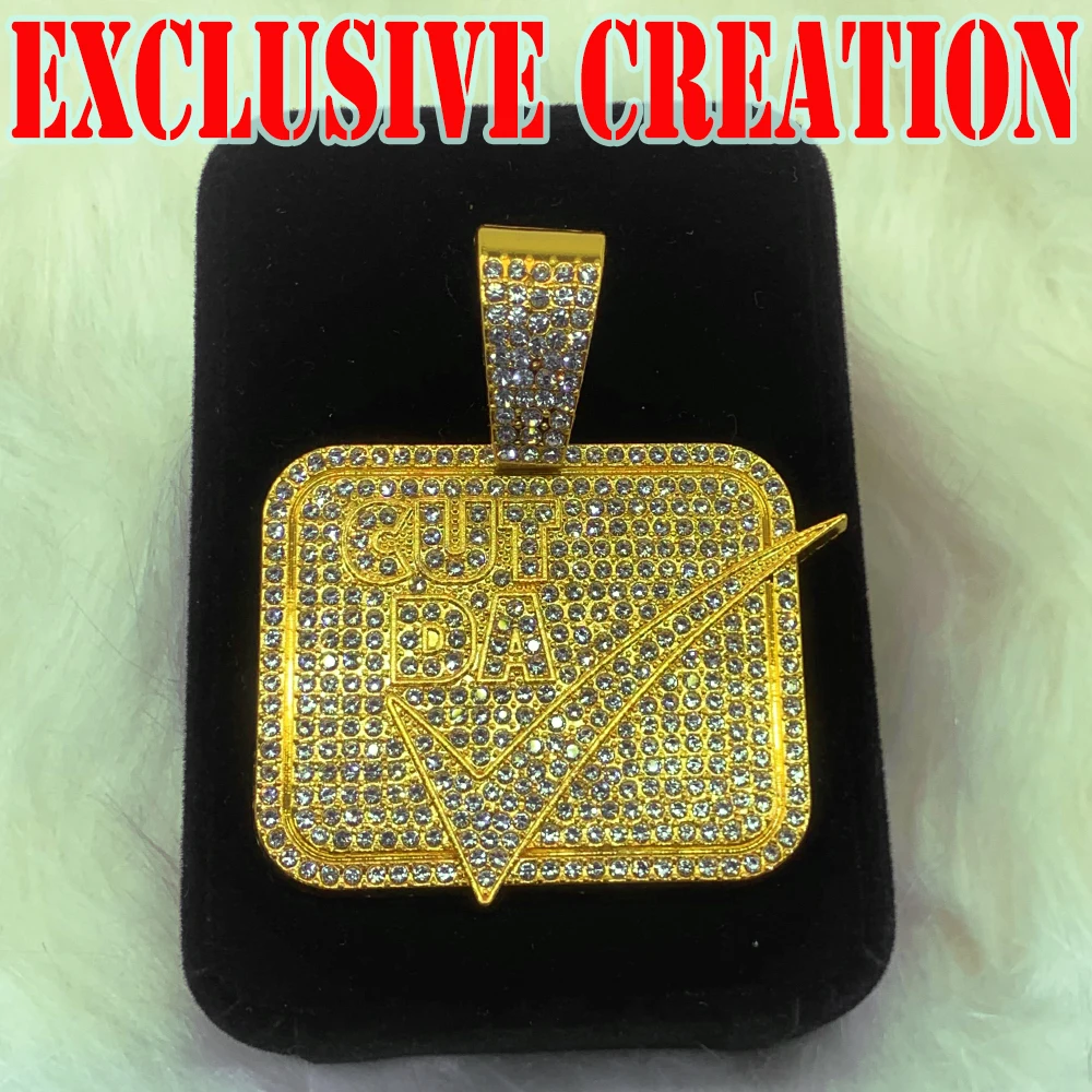 

Hip hop high-end custom Cuban necklace, luxurious diamond inlaid pendant, handcrafted 18K gold plating, rap trend decoration