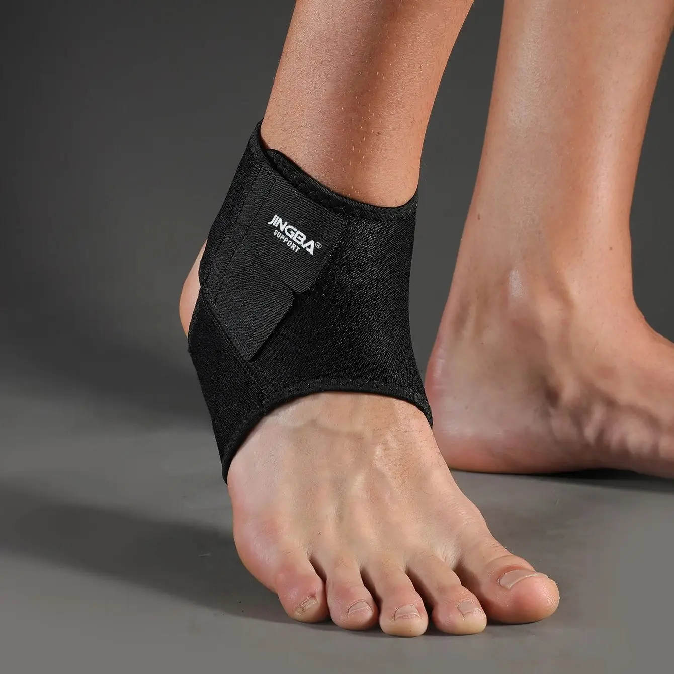 1 Piece Adjustable Neoprene Ankle Support for Running Basketball