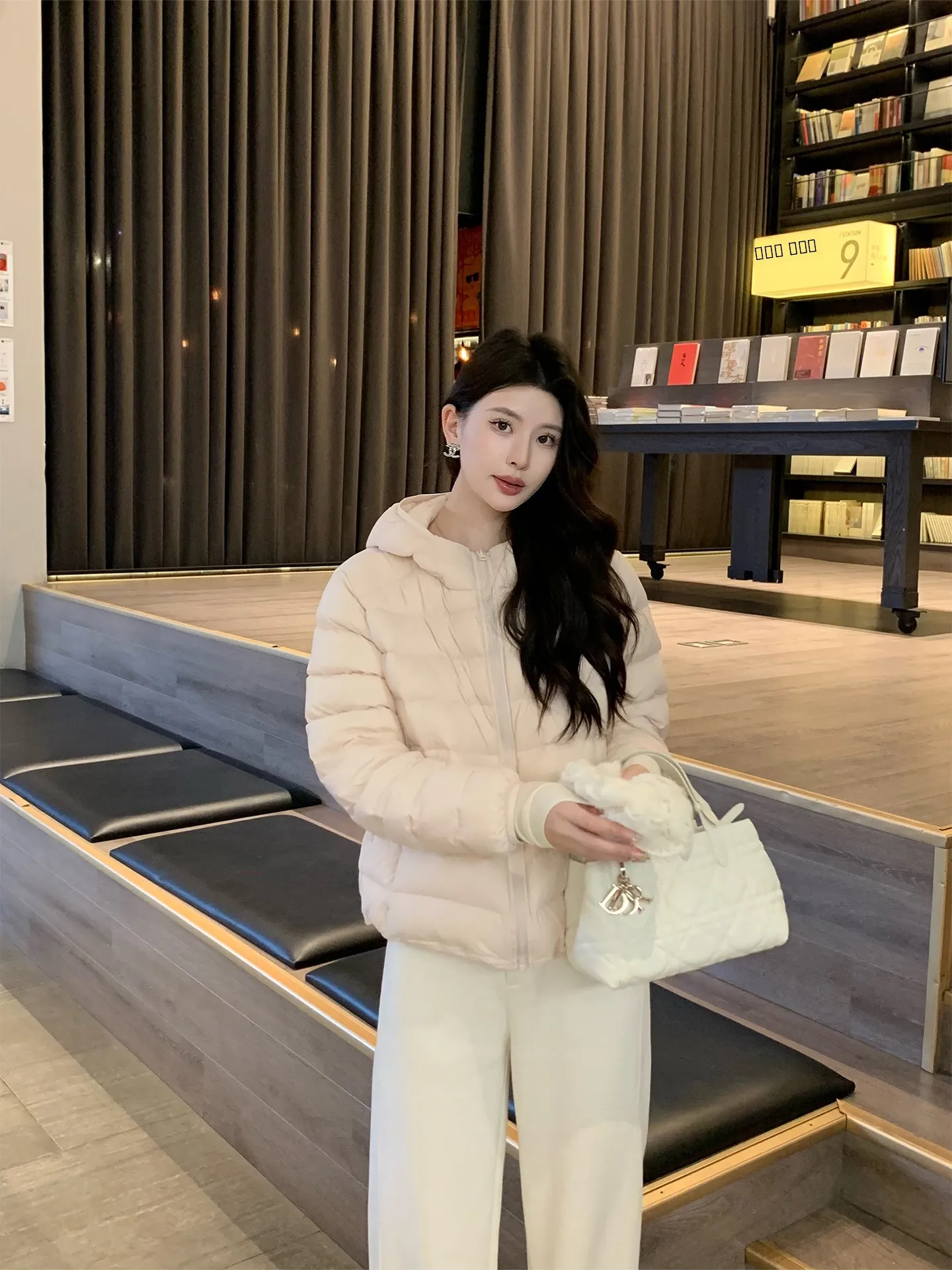 

Легкая женская пуховая куртка Kun Total, розовая, зимняя, из нейлоновой ткани, с капюшоном, на молнии, удлиненная