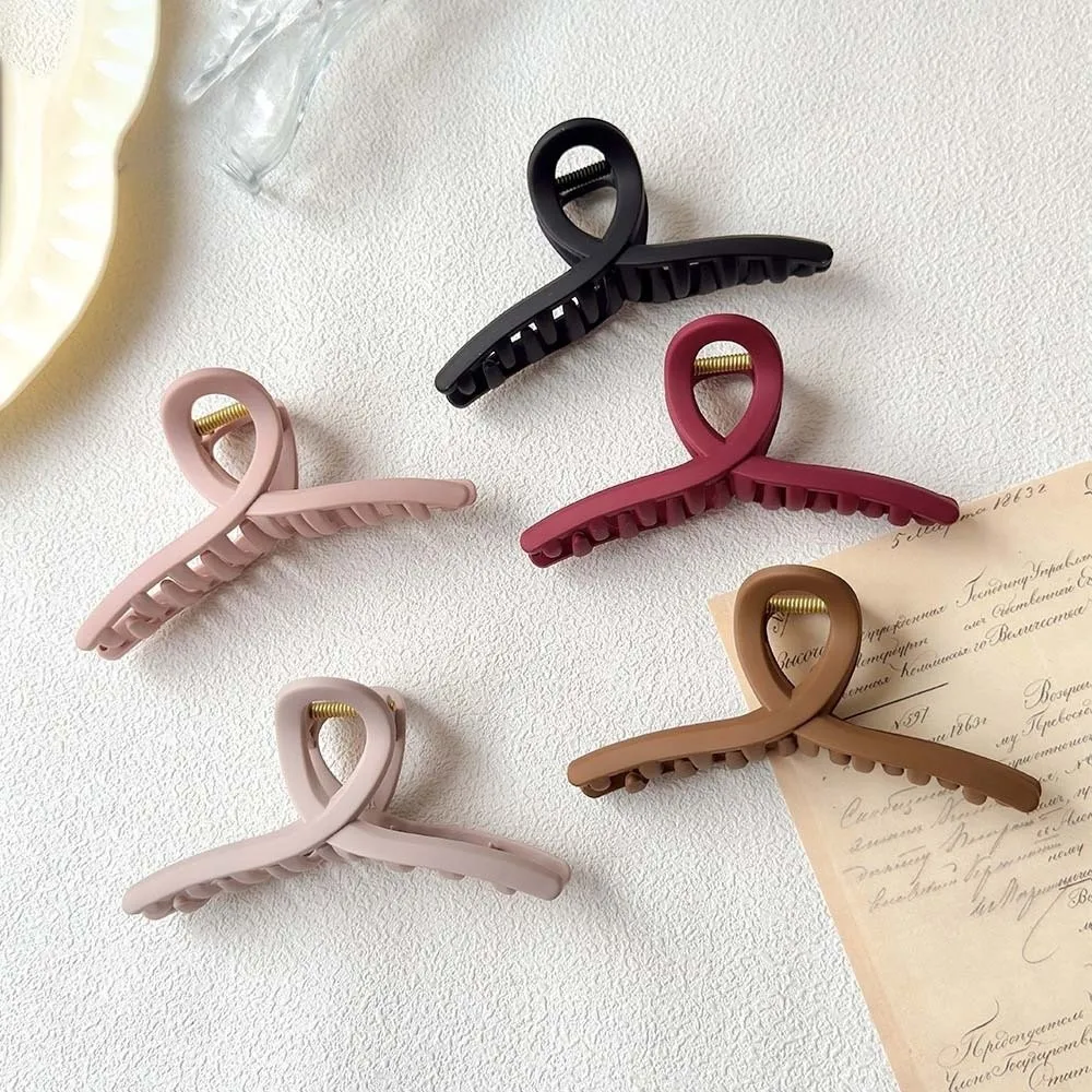 

Safe Silicone Shark Clip Cross Creative Straight Line Shaped Hair Claw Hairgrips Simple Elastic Plastic Hair Claw Women