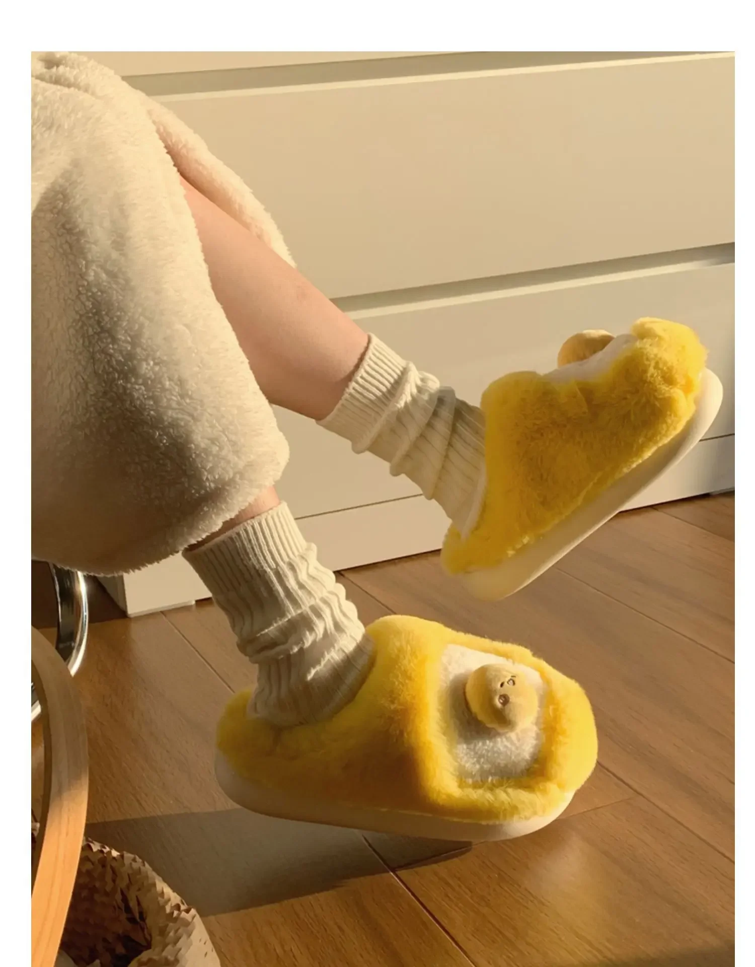 Cute Plush Slippers 2023 New Winter Women\'s Funny Egg Yolk Plush Cotton Slippers Casual Warmth Indoor Floor Warmth Home Shoes