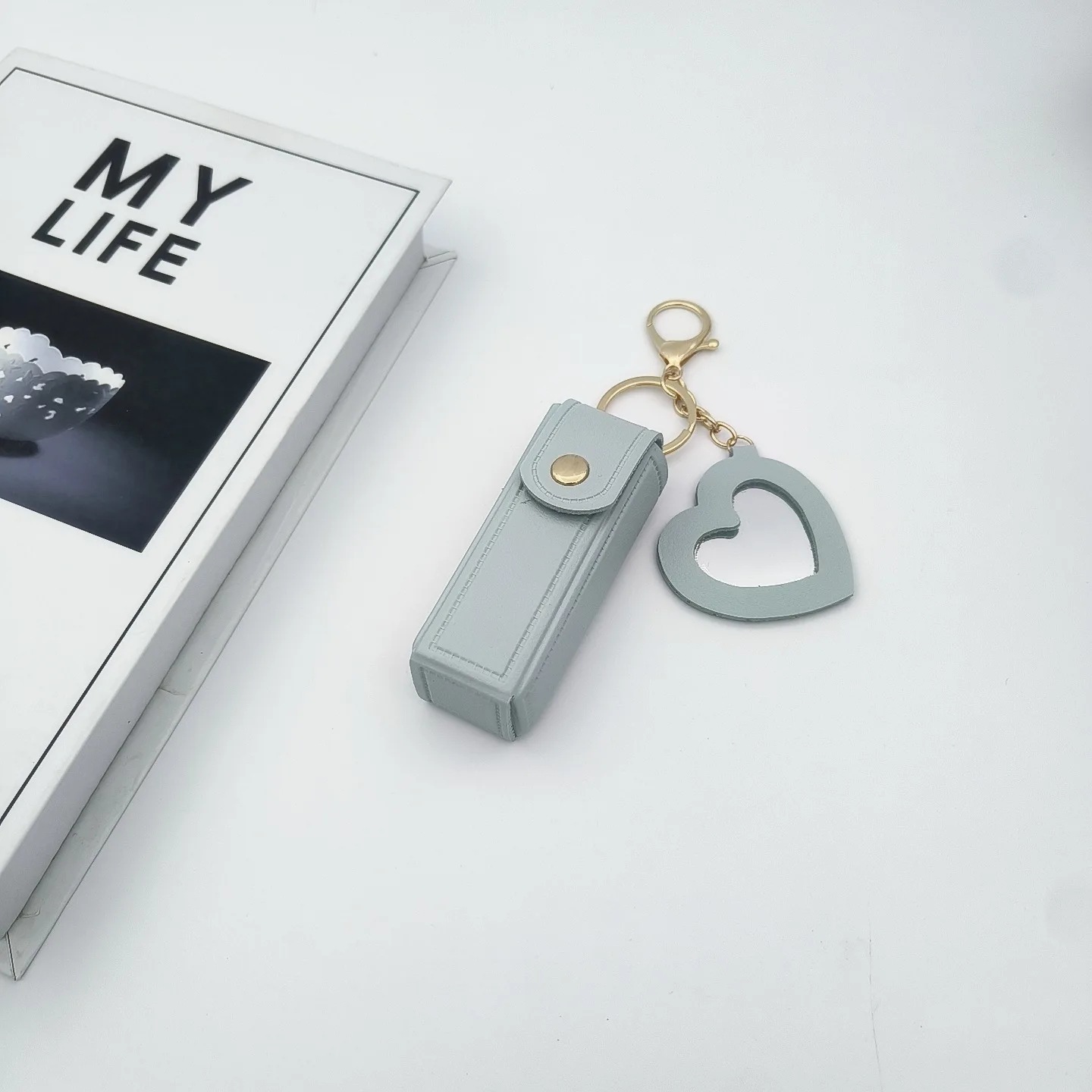Fashion Leather Keychain with Mirror, Trendy Mini Pouch