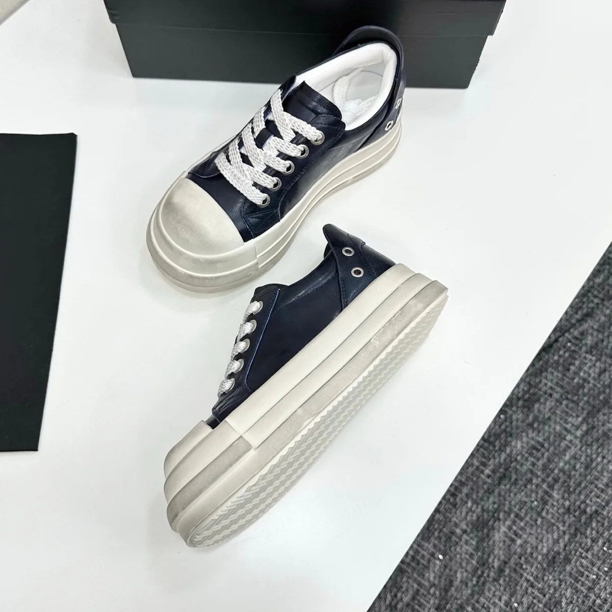2026 High Quality Autumn women shoes lace up platform sneakers comfortable daily walking footwear ch25040482