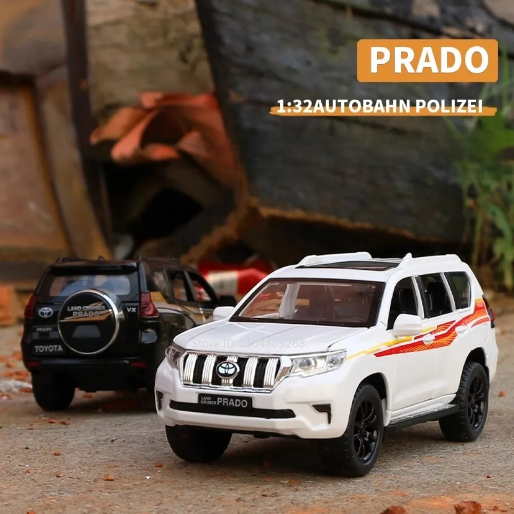 1:32 Scale Land Cruiser Pradoของเล่นตํารวจรถโลหะDiecastจําลองยานพาหนะดึงกลับของเล่นคอลเลกชันของขวัญวันเกิด