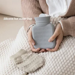 Bottiglia di acqua calda in Silicone da 320ML inverno Mini scaldamani carino borsa per acqua calda in peluche portatile in gomma spessa per scaldapiedi da letto