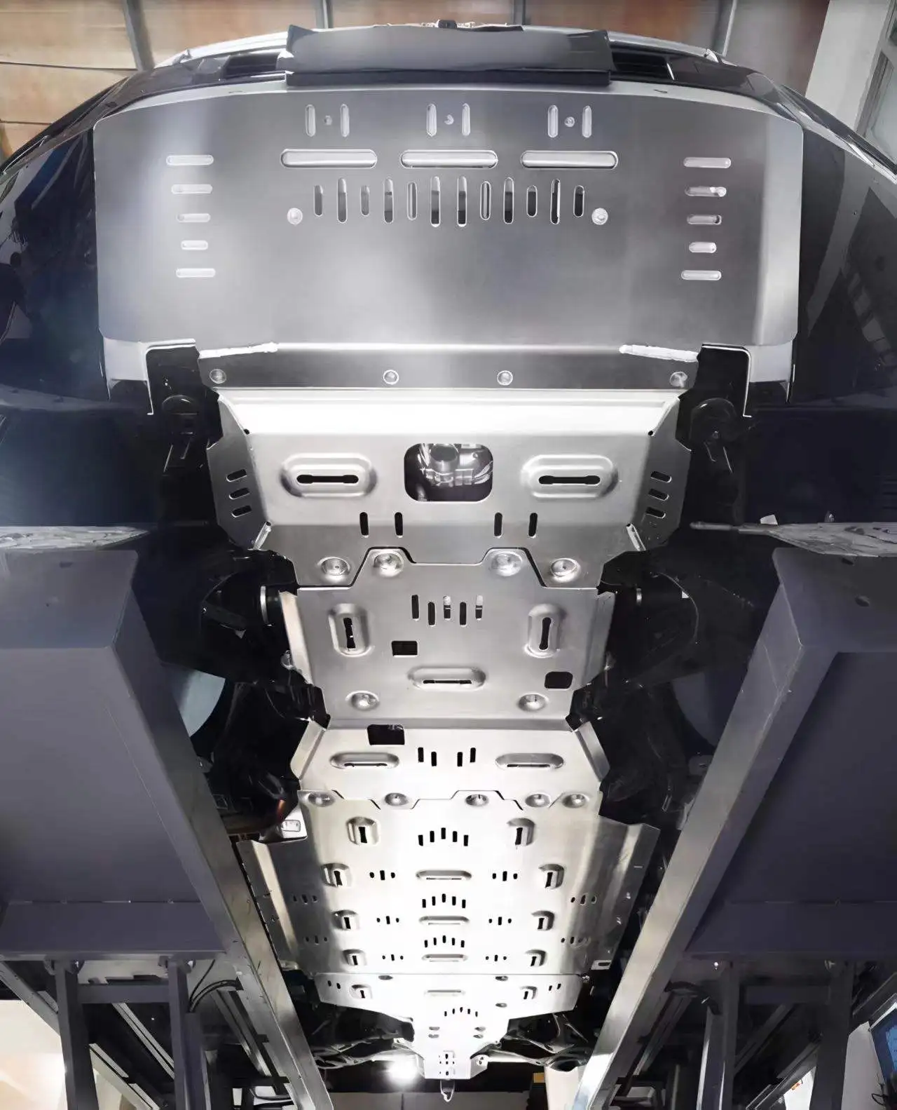 Full coverage universal aluminum-magnesium alloy chassis shield 2025 square castle leopard 5b type