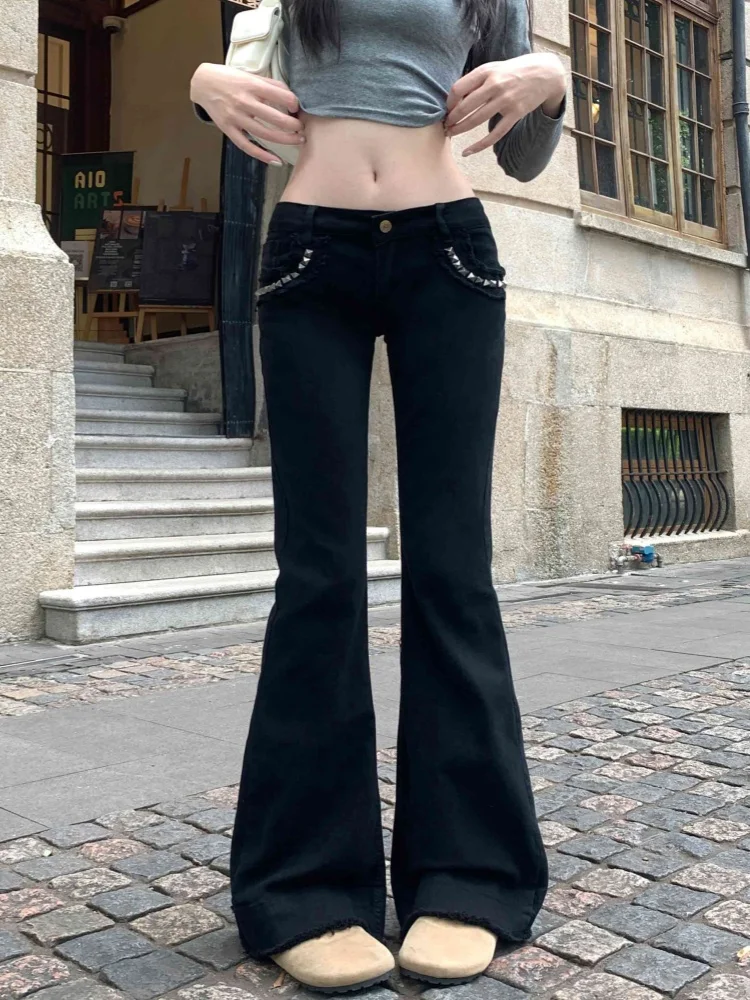 2025 Ropa Y2K Mode Schwarz Niet Design Schlank Low Rise frauen Ausgestellte Jeans Hosen Für Frau Kleidung Luxus Baumwolle lange Hosen