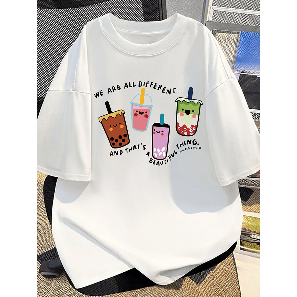 

2025 милая мужская футболка с пузырьковым чаем, футболка с рисунком Боба, напиток, мы все разные цитаты, принт для женщин и мужчин, повседневный топ