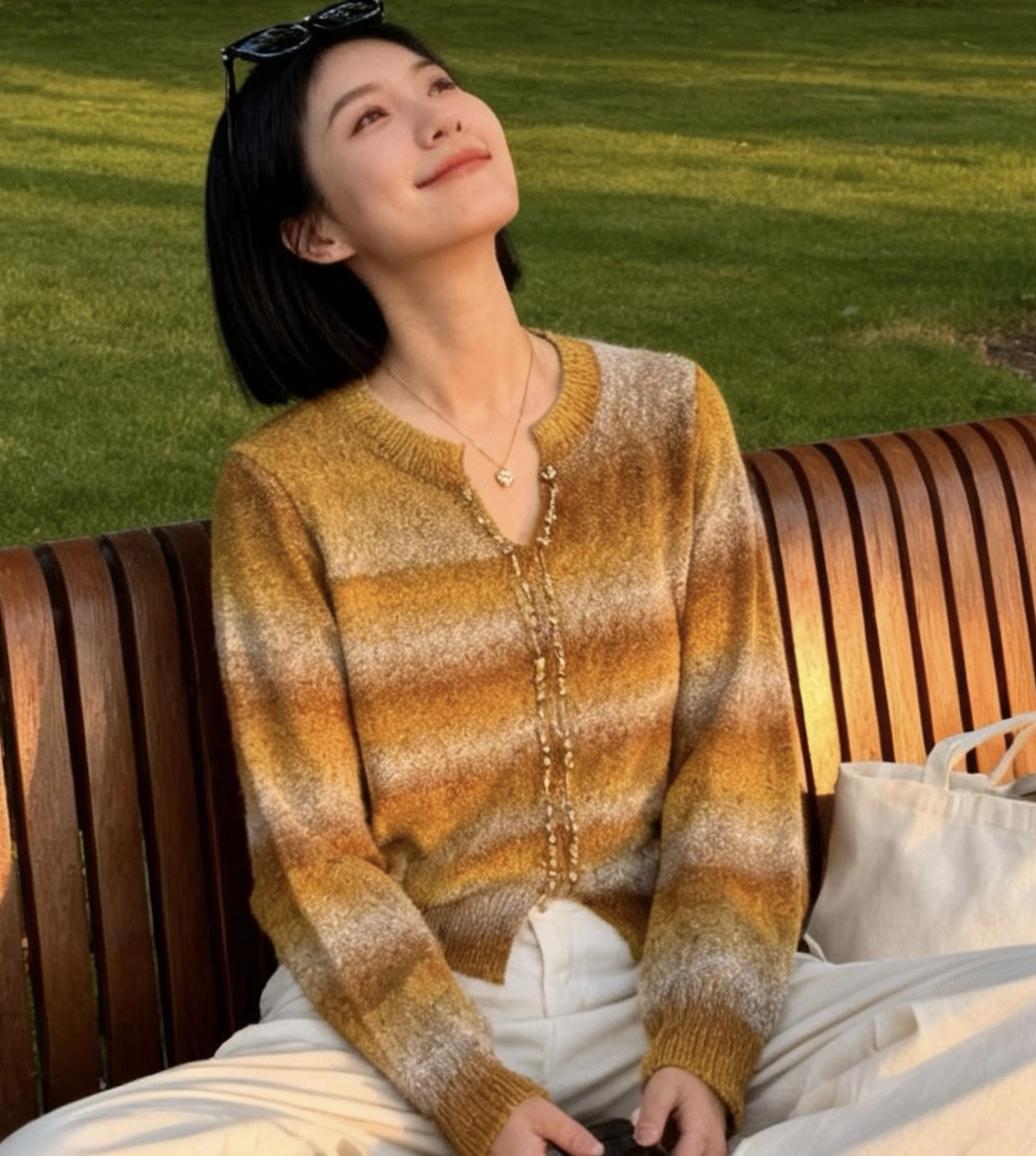 

2025 Autumn Winter Korean Style Casual Color Block Striped Pullover Sweater Women's Long Sleeve Beading Cropped Knitted Top F392