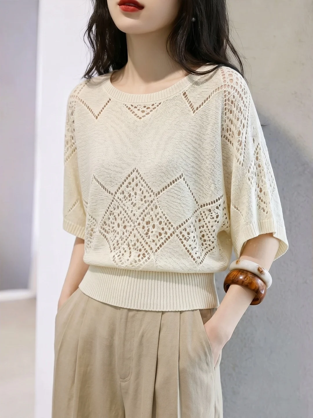 Summer 2026 Ice Silk Knitted Top Women's Loose Fit Versatile Boring Style Hollow out Design Commute Fashion Korean Version