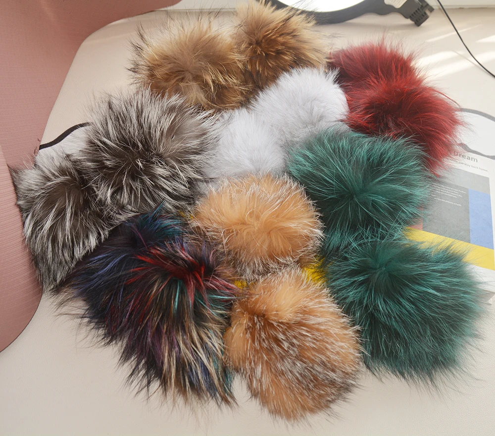 2026 New Style Fox Fur Cuff Arm Warmer Lady Bracelet Real Fur Wristband Glove High Quality Fox fur Cuffs Hot Sale Wrist Warmer