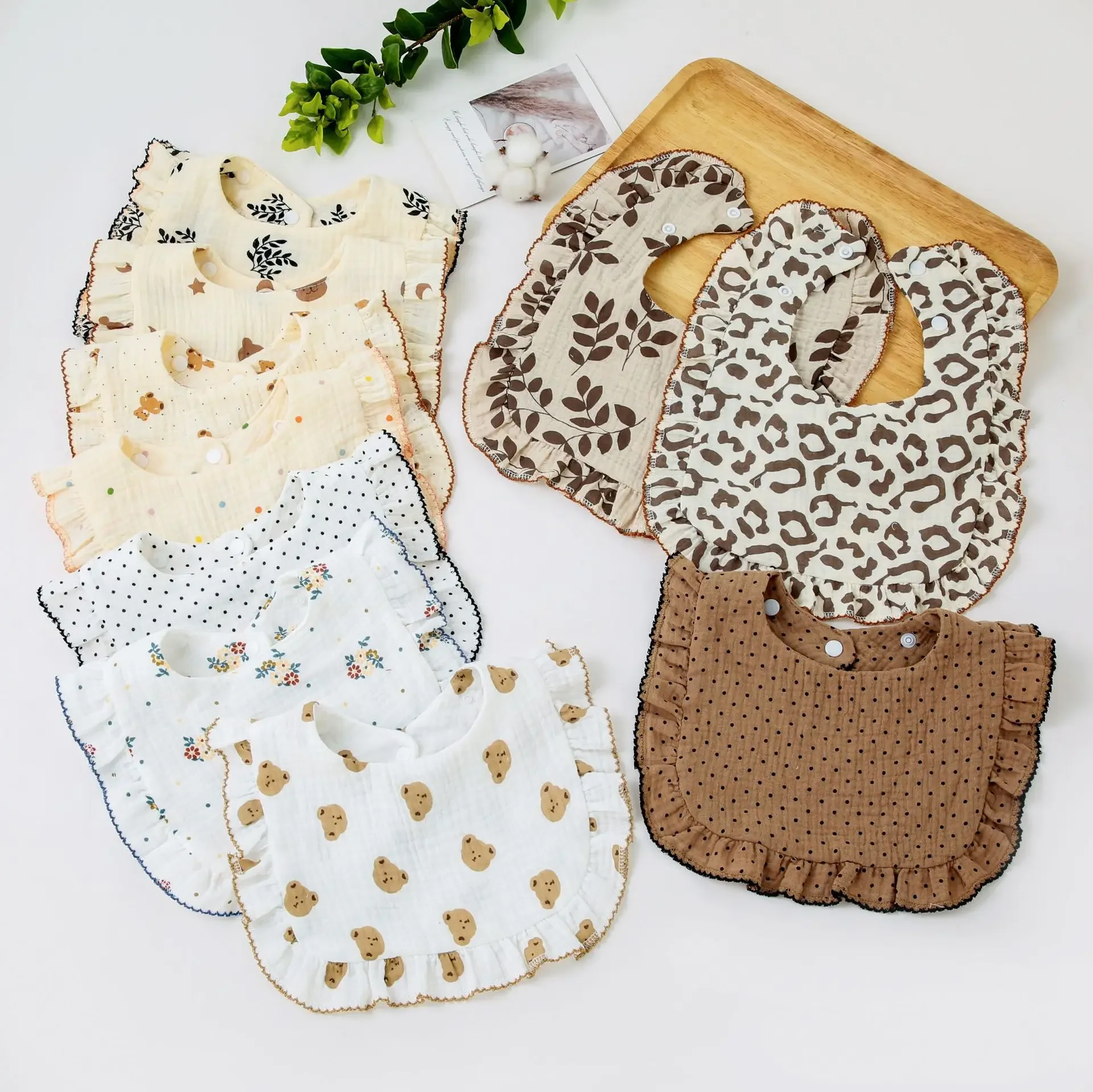 Cotton Baby Bib Infant Muslin Burp Cloths Girls Feeding Bibs Drool Saliva Towel Toddler Ruffle Floral Bib Babies Accessories