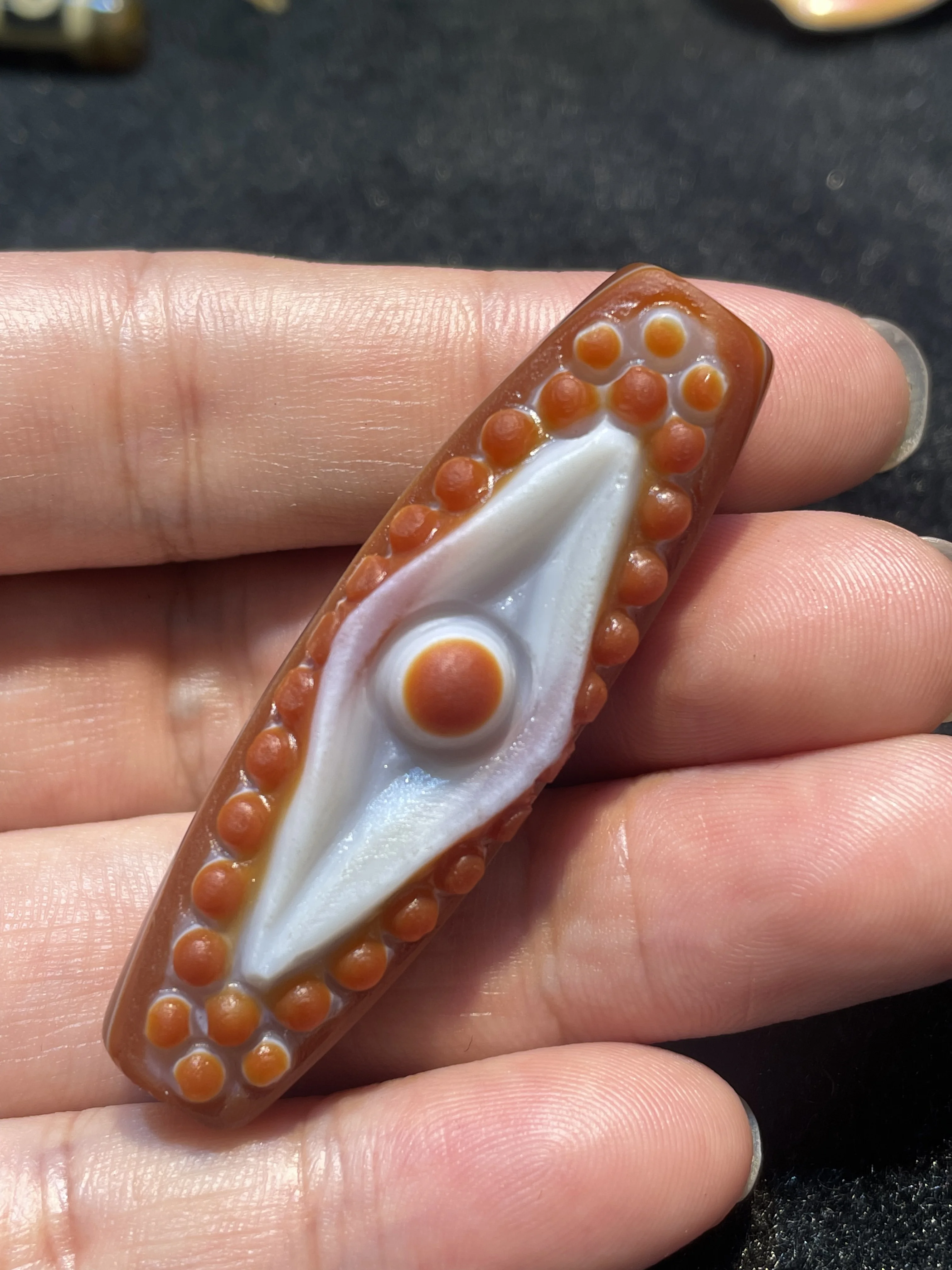 

Magic Energy Tibetan Agate Colorful Goat Eye Heaven Eye dZi Bead Smooth Sculptural Pendant Amulet LKbrother Sauces Top Quality