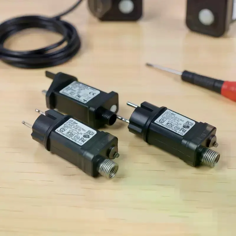 

Адаптер-переходник для розеток ЕС/Великобритании/США, IP44, водонепроницаемый, для лазерного освещения, блок питания AC 220В на 31/30/18/4.5В DC, 8 функций, SELV, для светодиодных ламп