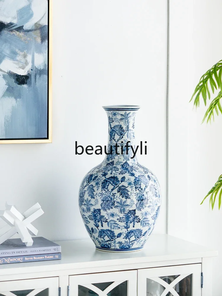 Ceramic blue and white porcelain vase flower arrangement decorative ornament