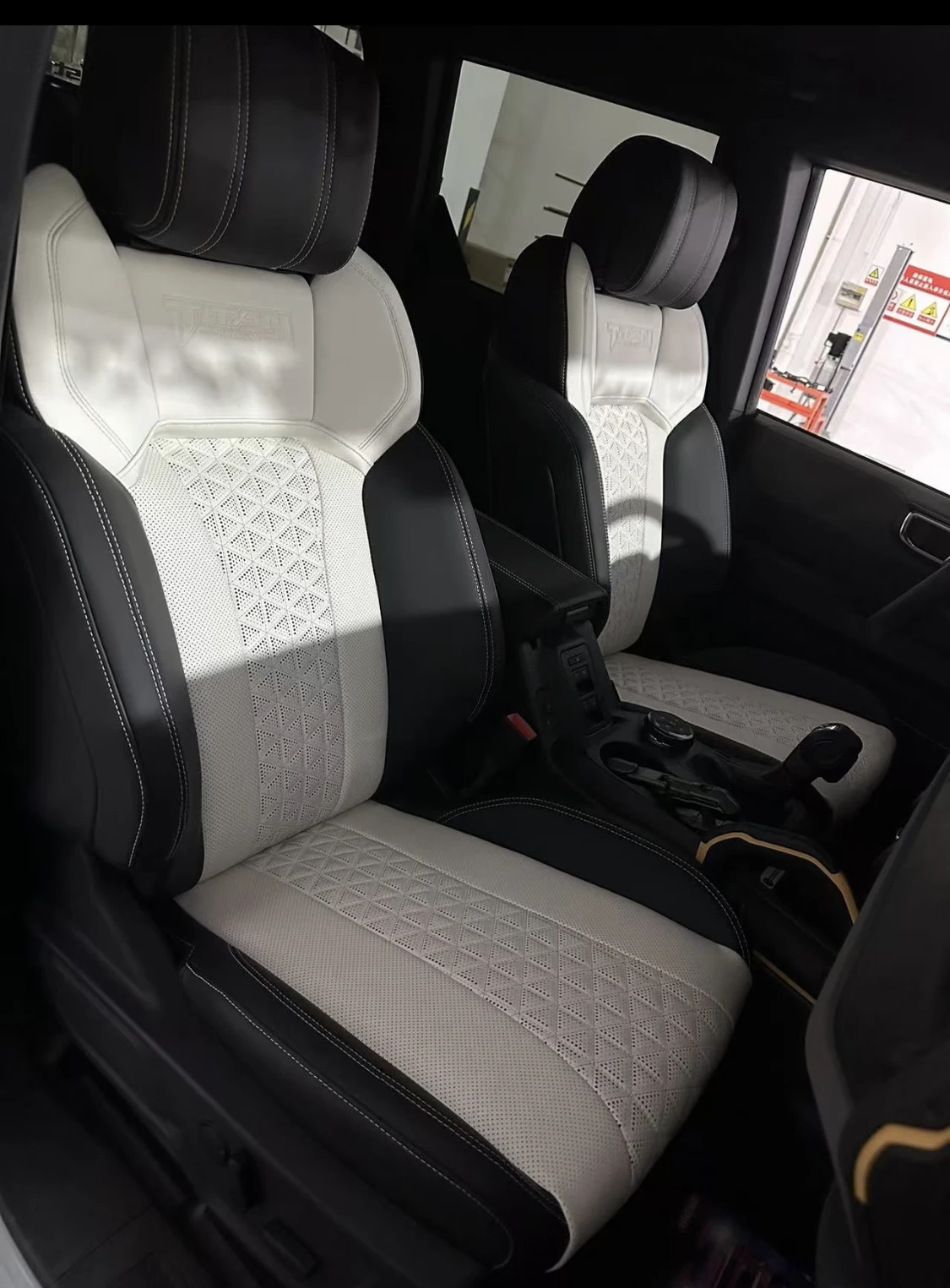 All-Weather Proof Leather Seat Covers For Toyota 4Runner Ford Raptor SUV & Pickup