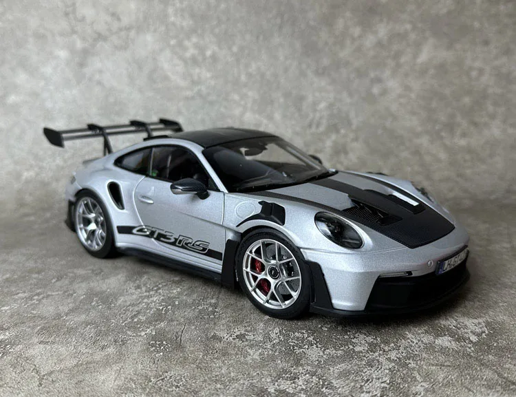 Norev 1:18 For Porsche 911 992GT3 RS 2022 Diecast Model Car Hobby White/Blue/Silver Display Ornaments Collection Boys Gifts