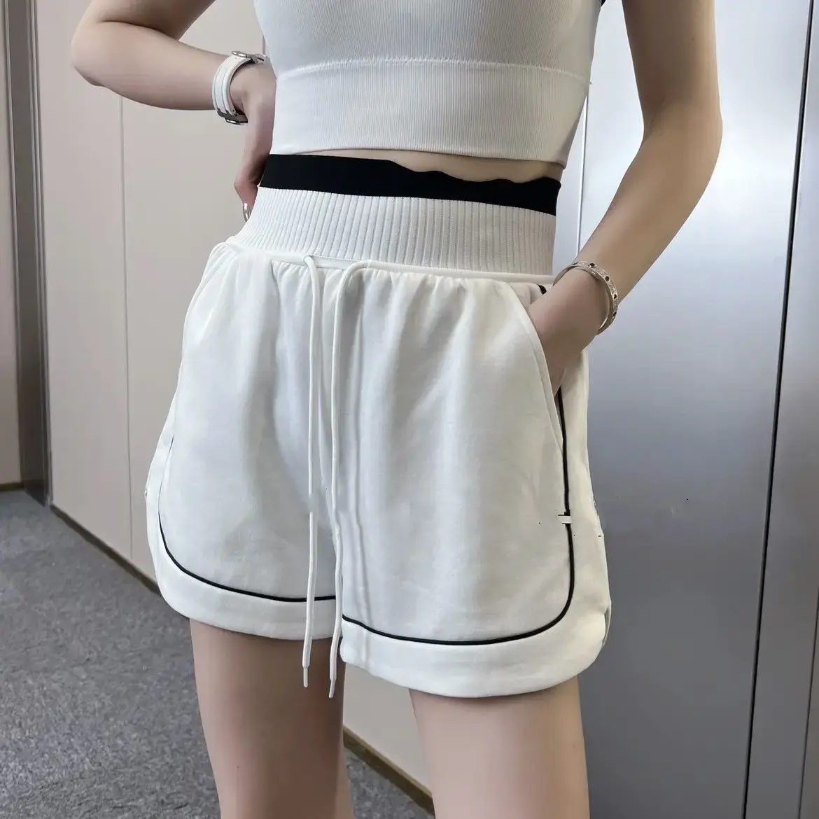 Shorts for Women Sport Elastic Waist White Fitness Short Pants Woman Running Sports Gym Harajuku Fashion Elegant Outdoor Casual