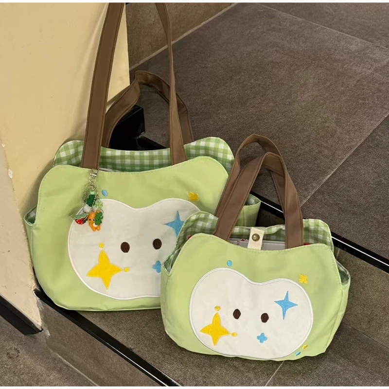 Apfel-förmige Umhängetasche, Damenhandtasche, Niedliche Leichte Kompakte Tasche für Reisen, Einkaufen & Freizeitausflüge, Druckknopfverschluss – Detail 9