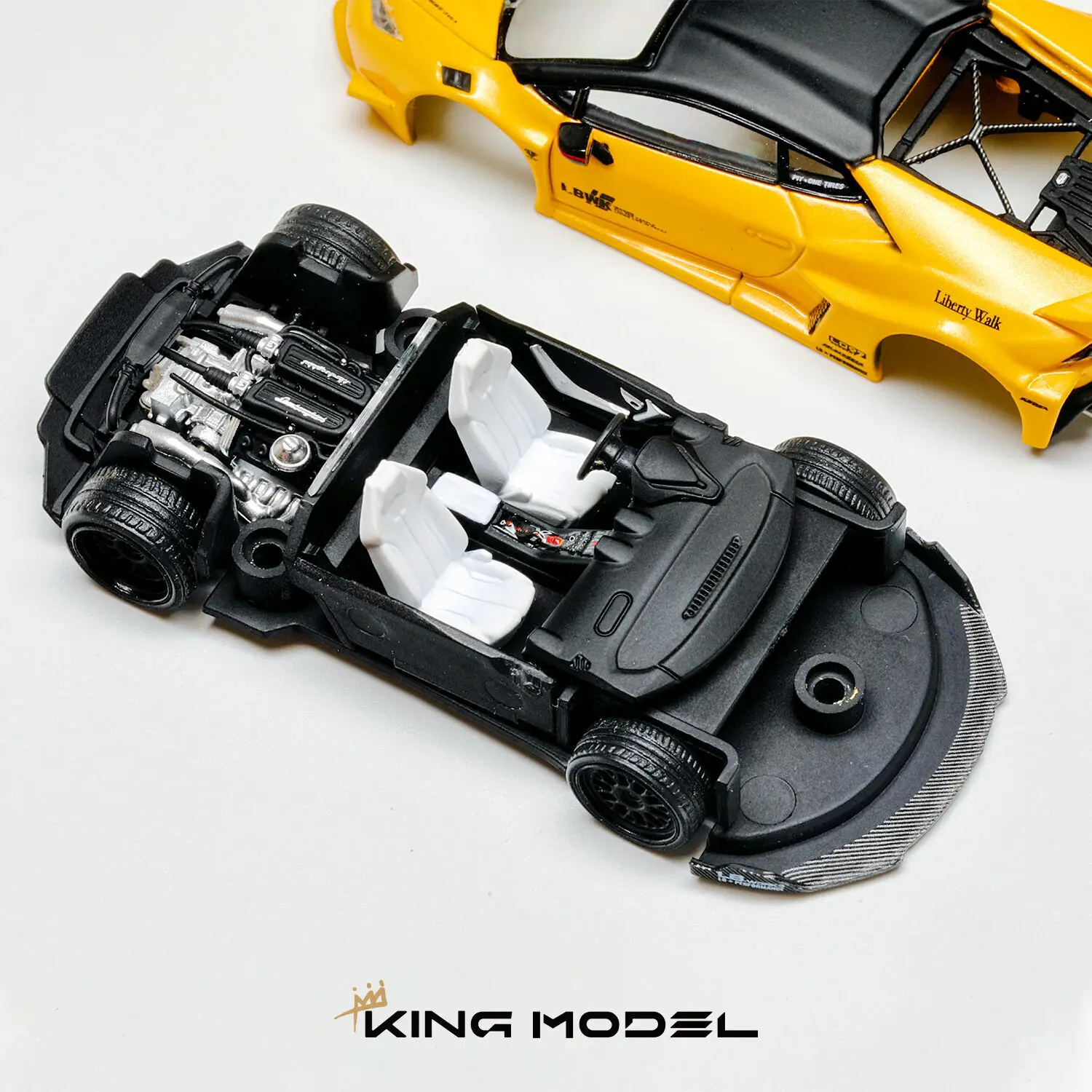 Prevendita King 1:64 LBWK Huracan Cappuccio aperto Diecast Diorama Collezione di modelli di auto Giocattolo