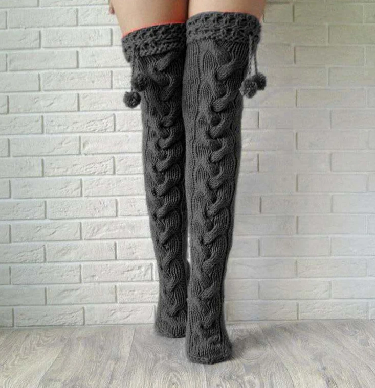 Knitted garters with wool balls over the knee, elongated long tube socks