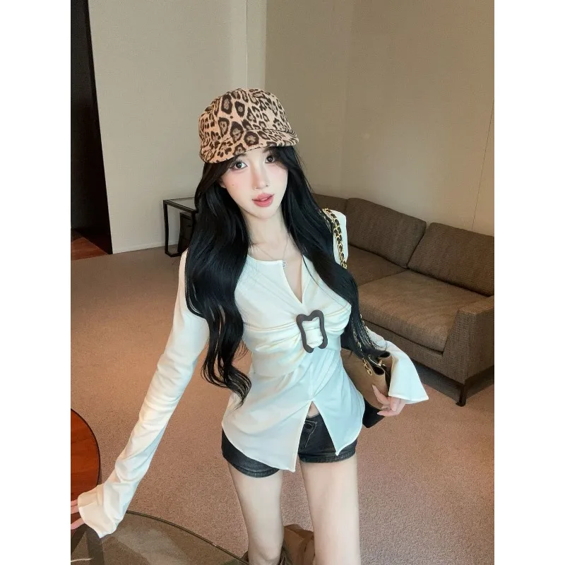 

American Retro V-neck Long-sleeved Top for Women Early Autumn New Style Slit Slim Slim Bottoming T-shirt Trendy