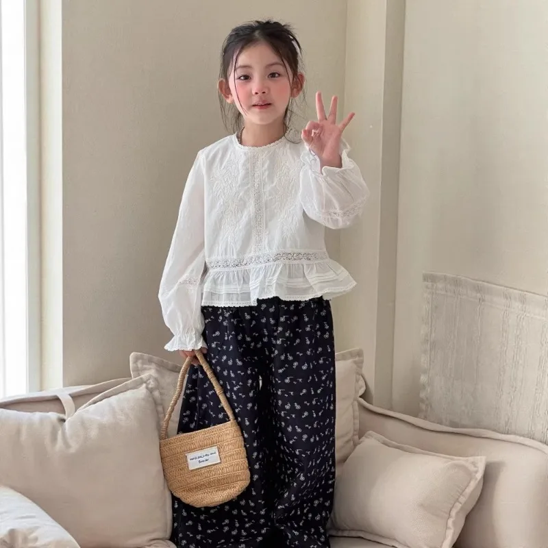 Girls' Spring Clothing New 2026 Korean Shirt, Children's White Jacquard Temperament, High Grade Top, Floral Jeans