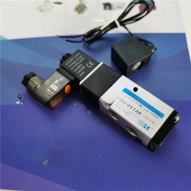 

Детали подходят для двухпозиционного пятиходового электромагнитного клапана 4V110-06, 1-точечная резьба, выпускного типа PT1/8, типа лампы.