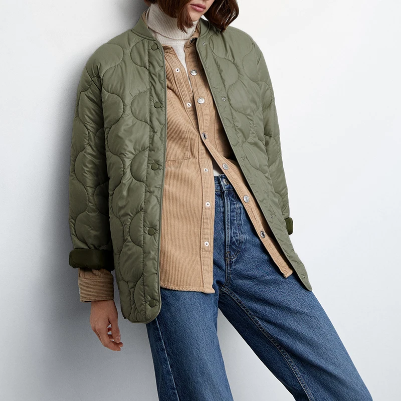 Winter Chic Lightweight Quilted Jacket Women\'s 2024 New Retro Army Green Warm Long-Sleeved Button Up Overcoat Female Clothing