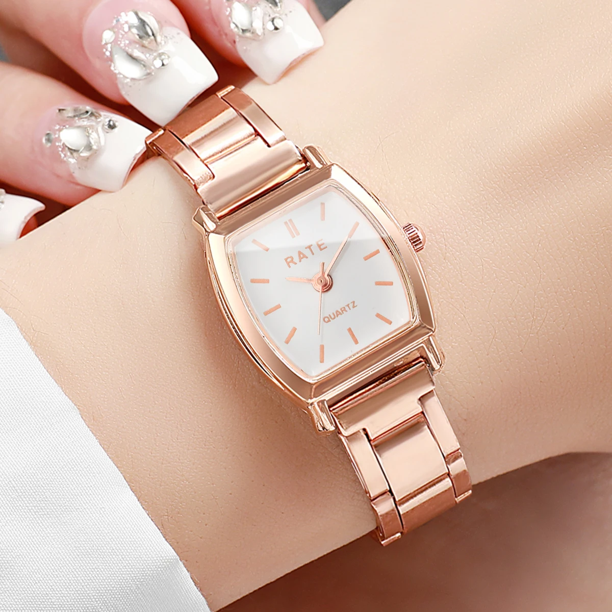 

Элегантные женские кварцевые часы с маленьким циферблатом, модные наручные часы с ремешком из сплава, часы для девочек (без коробки)