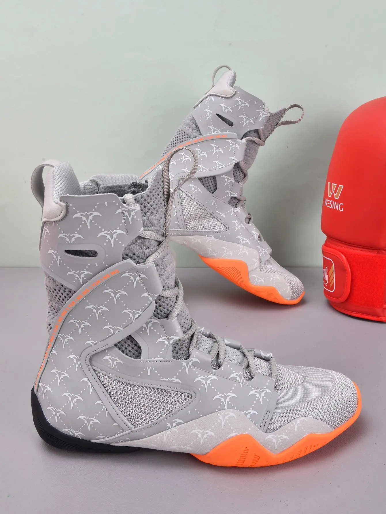 

New 2025 Hot-Selling Arrival Lightweight, Durable, High-Quality Professional Wrestling Training Shoes Boxing Shoes Excellent