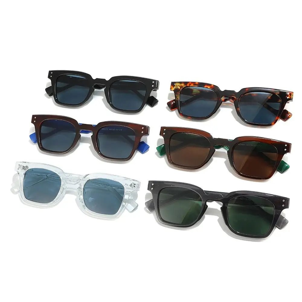 

Fashion Punk Square Sunglasses UV400 Protection Y2K Rivets Sun Glasses Vintage Eyewear for Beach/Travel/Streetwear